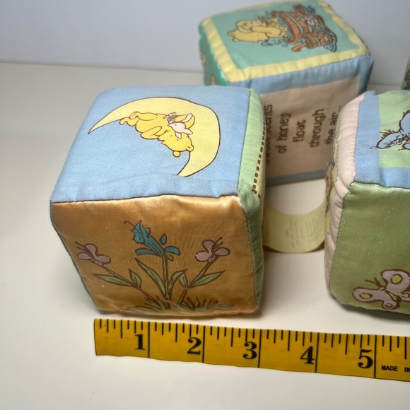Vintage Classic Winnie the Pooh Cloth Block Set of 5 Piglet Flowers Numbers - Picture 4 of 6